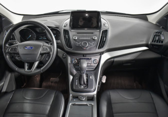 Подержанный автомобиль Ford Kuga 2018 года (13 фото)