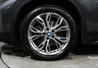 Подержанный автомобиль BMW X1 2019 года (22 фото)