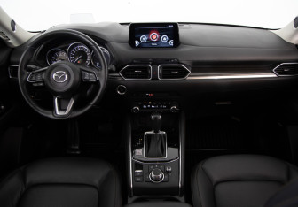 Подержанный автомобиль Mazda CX-5 2021 года (9 фото)