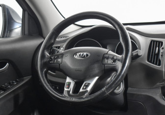 Подержанный автомобиль Kia Sportage 2014 года (14 фото)