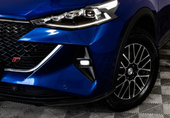 Подержанный автомобиль Haval F7 2022 года (2 фото)