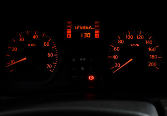 Подержанный автомобиль Renault Logan Sedan 2010 года (16 фото)