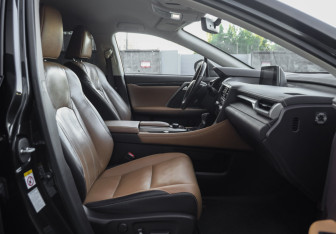 Подержанный автомобиль Lexus RX 2016 года (30 фото)