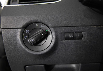 Подержанный автомобиль Skoda Octavia Liftback 2013 года (15 фото)