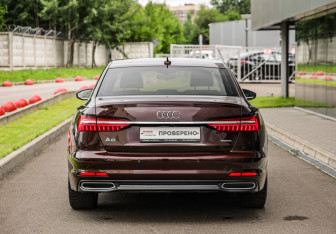 Подержанный автомобиль Audi A6 Sedan 2021 года (7 фото)