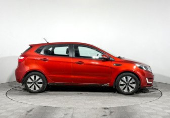 Подержанный автомобиль Kia Rio Hatchback 2012 года (4 фото)