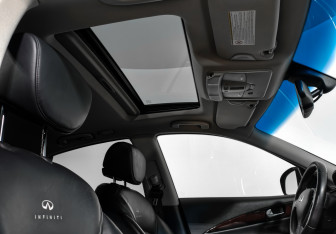 Подержанный автомобиль Infiniti QX50 2013 года (19 фото)