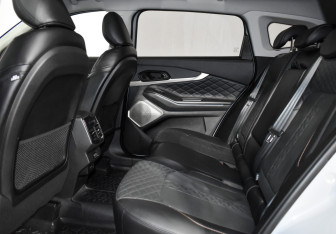 Подержанный автомобиль Exeed TXL 2023 года (14 фото)