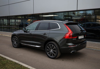 Подержанный автомобиль Volvo XC60 2018 года (6 фото)