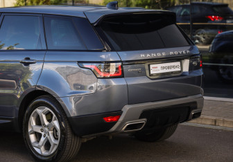 Подержанный автомобиль Land Rover Range Rover Sport 2020 года (10 фото)