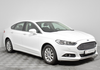 Подержанный автомобиль Ford Mondeo Sedan 2017 года (3 фото)