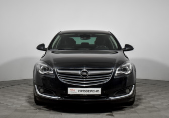 Подержанный автомобиль Opel Insignia Liftback 2013 года (2 фото)