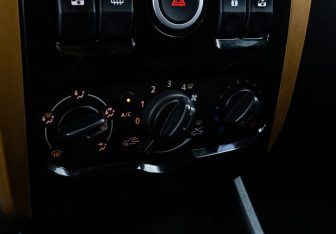 Подержанный автомобиль LADA (ВАЗ) Largus Wagon 2018 года (12 фото)