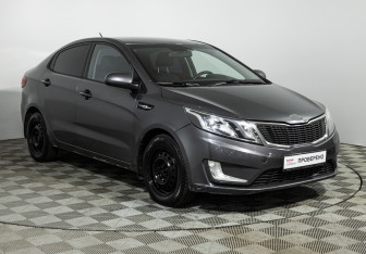 Подержанный автомобиль Kia Rio Sedan 2014 года (3 фото)