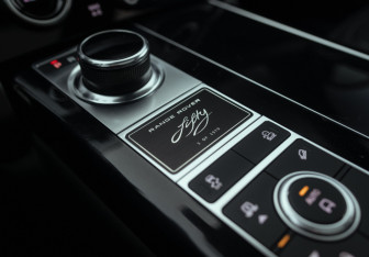 Подержанный автомобиль Land Rover Range Rover 2021 года (26 фото)