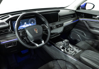 Подержанный автомобиль Hongqi HS5 2023 года (11 фото)