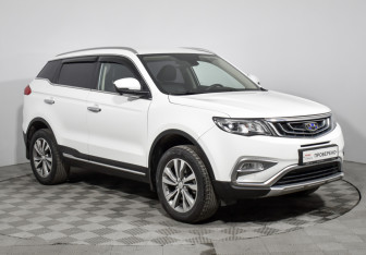 Подержанный автомобиль Geely Atlas 2020 года (3 фото)