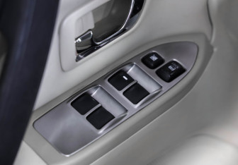 Подержанный автомобиль Mitsubishi Pajero 2007 года (21 фото)