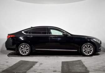 Подержанный автомобиль Hyundai Genesis 2014 года (4 фото)