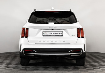 Подержанный автомобиль Kia Sorento 2021 года (7 фото)