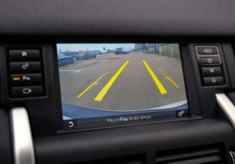 Подержанный автомобиль Land Rover Discovery Sport 2018 года (18 фото)