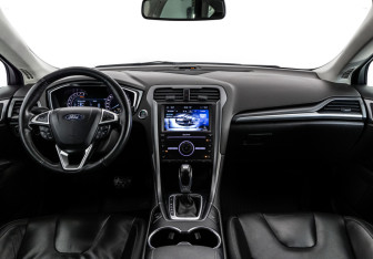 Подержанный автомобиль Ford Mondeo Sedan 2017 года (10 фото)
