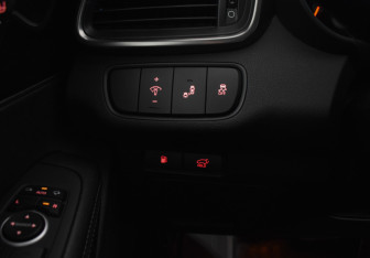 Подержанный автомобиль Kia Sorento 2018 года (17 фото)