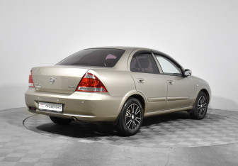 Подержанный автомобиль Nissan Almera Classic 2011 года (5 фото)