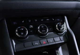 Подержанный автомобиль Skoda Kodiaq 2022 года (15 фото)