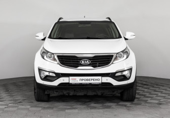 Подержанный автомобиль Kia Sportage 2011 года (2 фото)