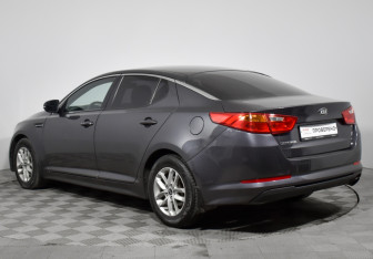 Подержанный автомобиль Kia Optima Sedan 2015 года (7 фото)