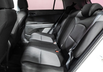 Подержанный автомобиль Hyundai Creta 2017 года (10 фото)