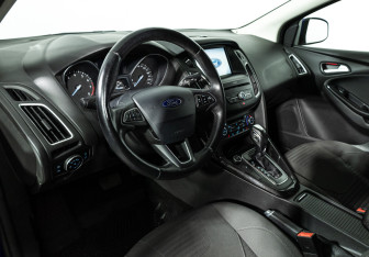 Подержанный автомобиль Ford Focus Sedan 2016 года (12 фото)