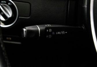 Подержанный автомобиль Mercedes-Benz GLE 2016 года (23 фото)