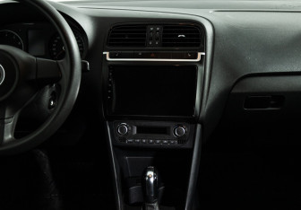 Подержанный автомобиль Volkswagen Polo Hatchback 2012 года (14 фото)