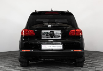Подержанный автомобиль Volkswagen Tiguan 2013 года (6 фото)