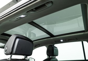 Подержанный автомобиль Volkswagen Tiguan 2018 года (15 фото)