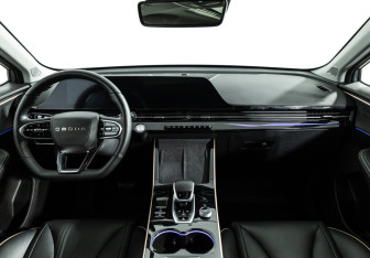 Подержанный автомобиль Omoda C5 2023 года (14 фото)