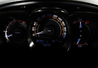 Подержанный автомобиль LADA (ВАЗ) Vesta Sedan 2017 года (16 фото)