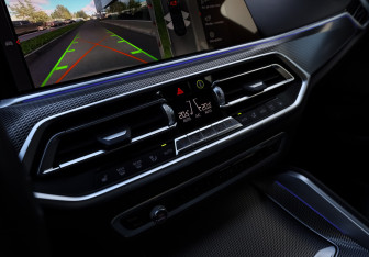 Подержанный автомобиль BMW X6 2021 года (26 фото)