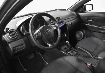 Подержанный автомобиль Mazda 3 Sedan 2007 года (9 фото)