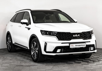 Подержанный автомобиль Kia Sorento 2021 года (4 фото)