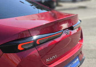 Подержанный автомобиль Kaiyi E5 2023 года (7 фото)