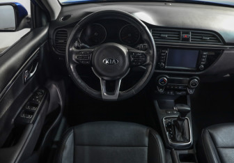 Подержанный автомобиль Kia Rio Hatchback 2019 года (10 фото)