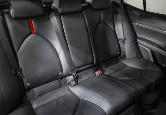 Подержанный автомобиль Toyota Camry Sedan 2021 года (25 фото)