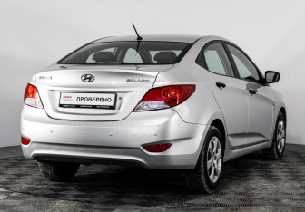 Подержанный автомобиль Hyundai Solaris Sedan 2014 года (5 фото)
