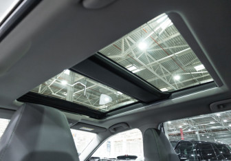 Подержанный автомобиль Toyota RAV4 2023 года (21 фото)