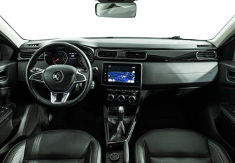 Подержанный автомобиль Renault Arkana 2019 года (13 фото)