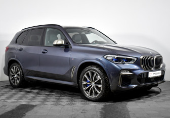 Подержанный автомобиль BMW X5 2020 года (19 фото)