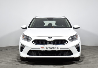 Подержанный автомобиль Kia Ceed Wagon 2020 года (2 фото)